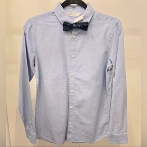 Boys H&M light blue button down long sleeve dress shirt.